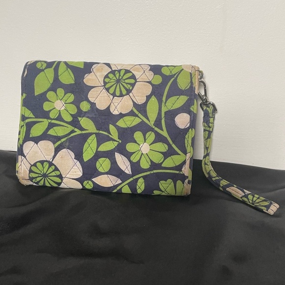 Vera Bradley Turn Lock Wallet in Lucky You Pattern - Picture 2 of 11